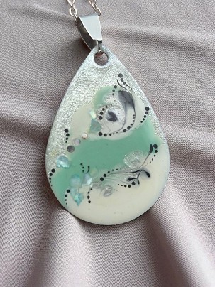 Nemesacél Nyakláncok Zöld ezüst csepp