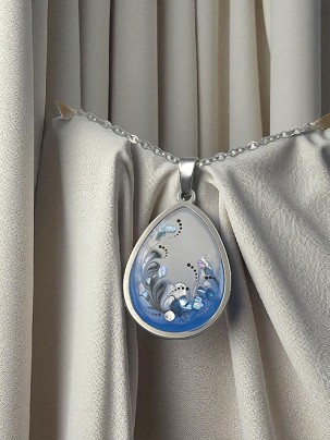 Nemesacél nyakláncok - Kék virág
