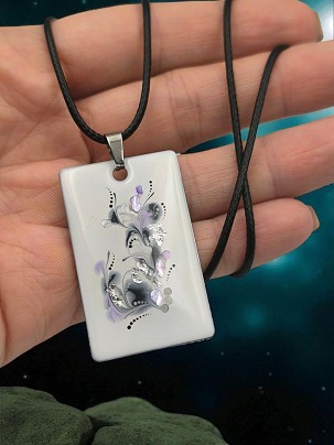 Nemesacél nyakláncok - Lila virág