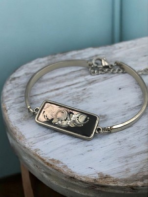 Nemesacél karkötők Mályva gyöngyház