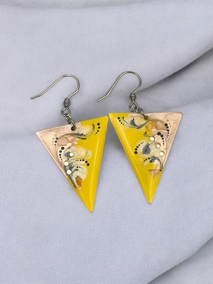 Lógós fülbevalók Sárga gyöngyház